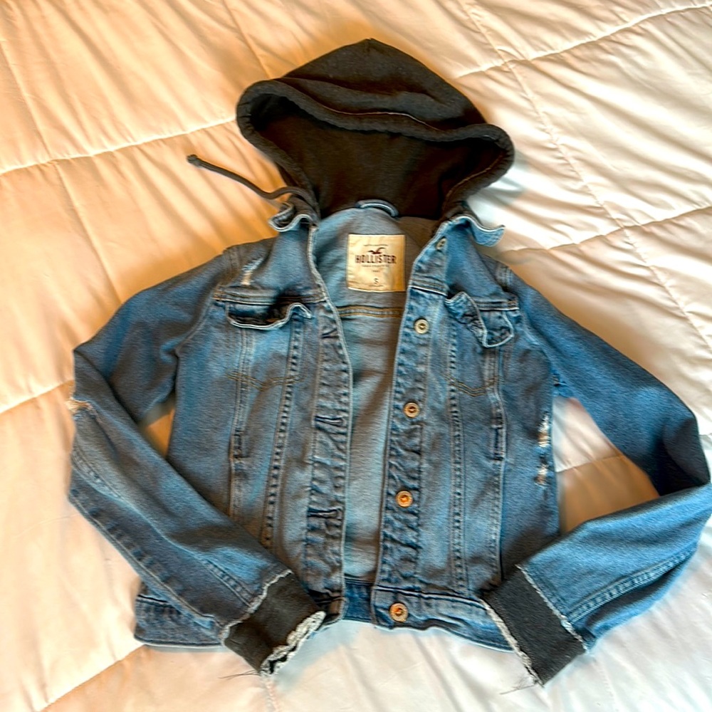 Holliister Jean jacket with hood
